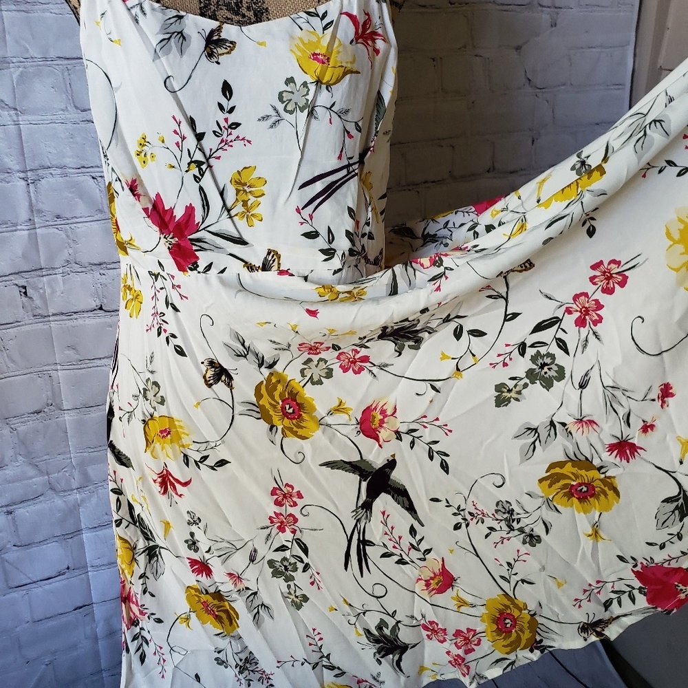 Dress - Picture 2 of 4